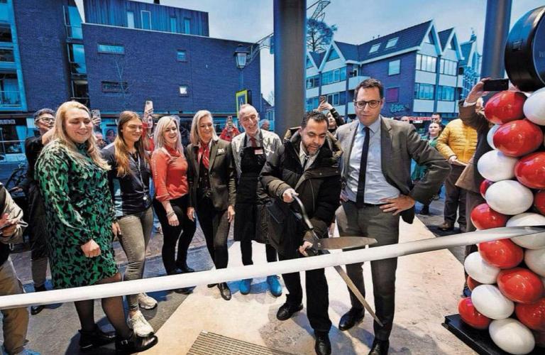 Feestelijke heropening winkelcentrum Westzijde Zaandam